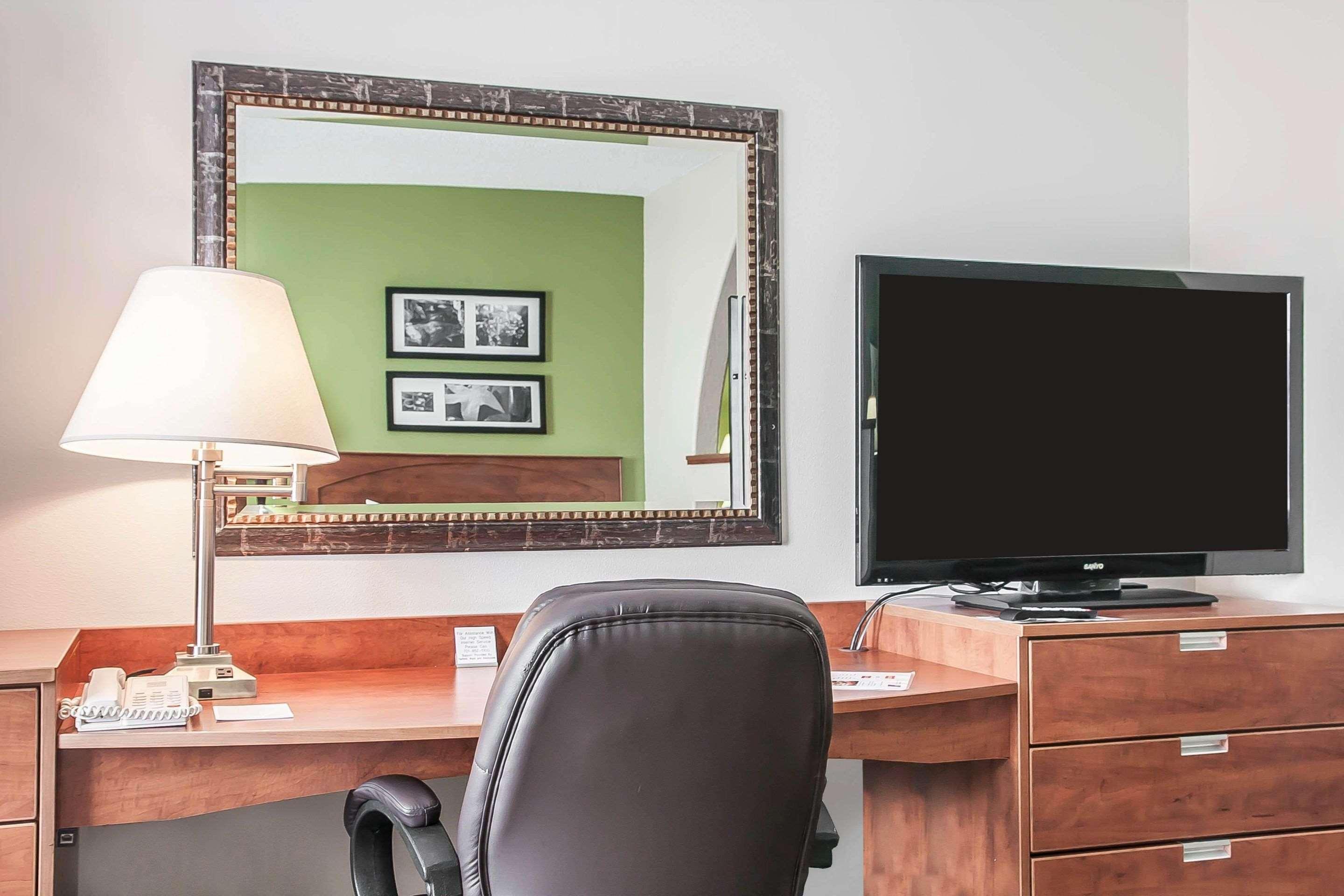 Sleep Inn & Suites Conference Center And Water Park Minot Esterno foto