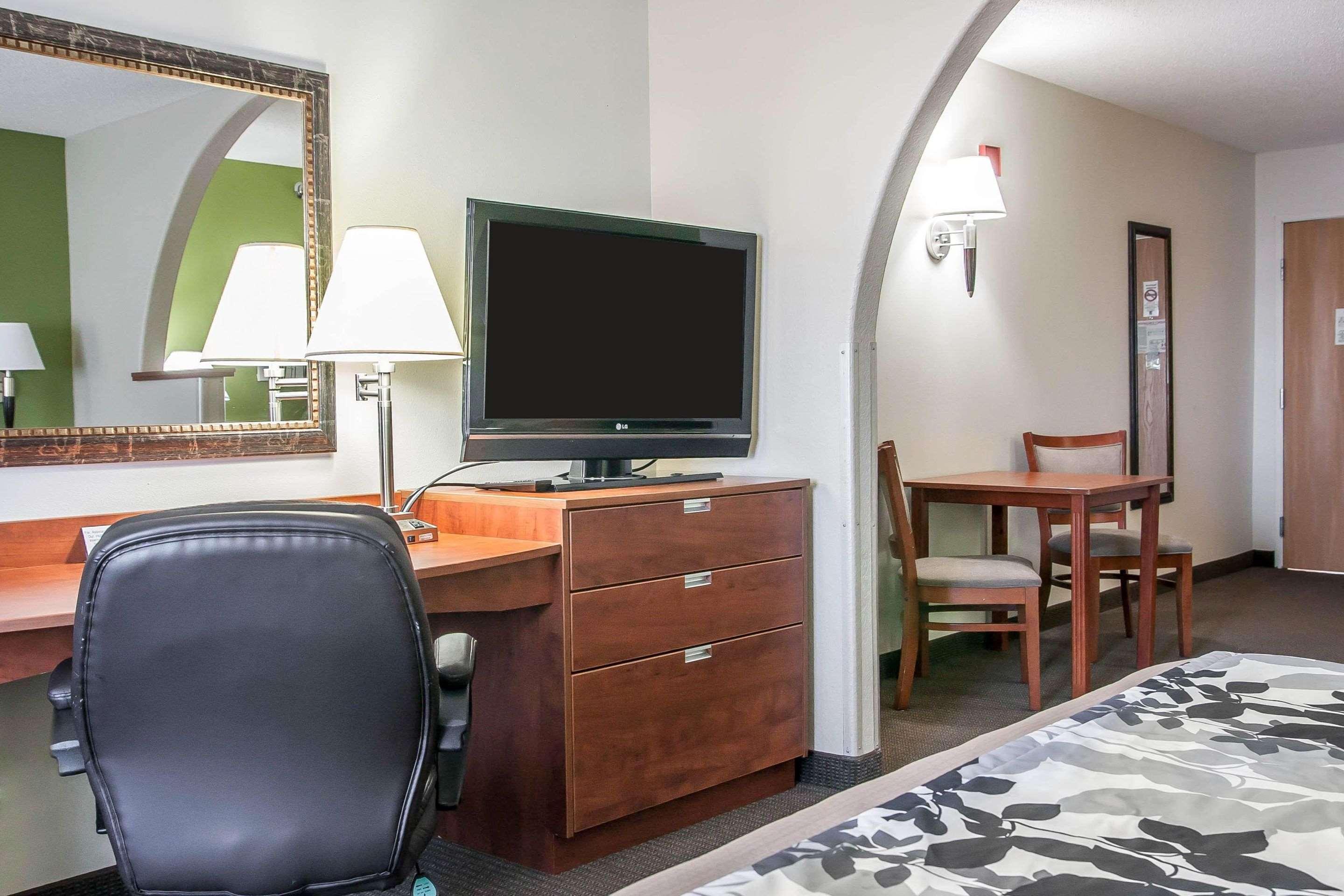 Sleep Inn & Suites Conference Center And Water Park Minot Esterno foto