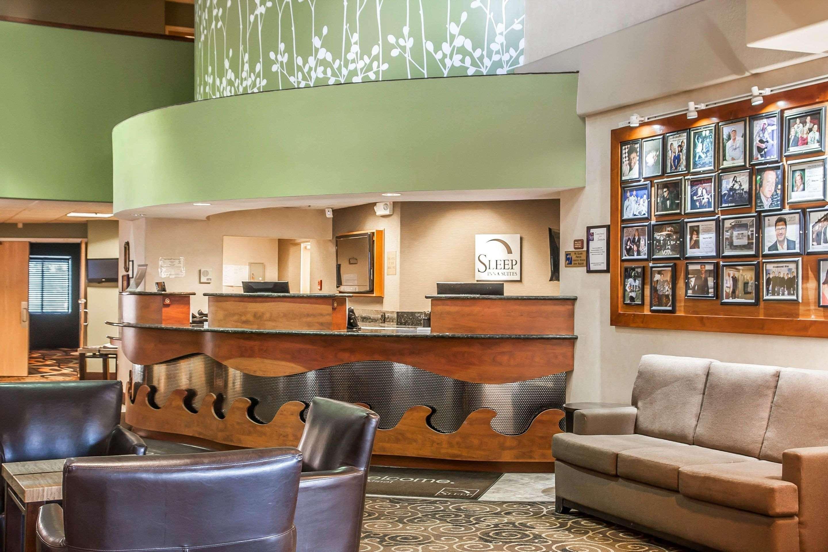 Sleep Inn & Suites Conference Center And Water Park Minot Esterno foto