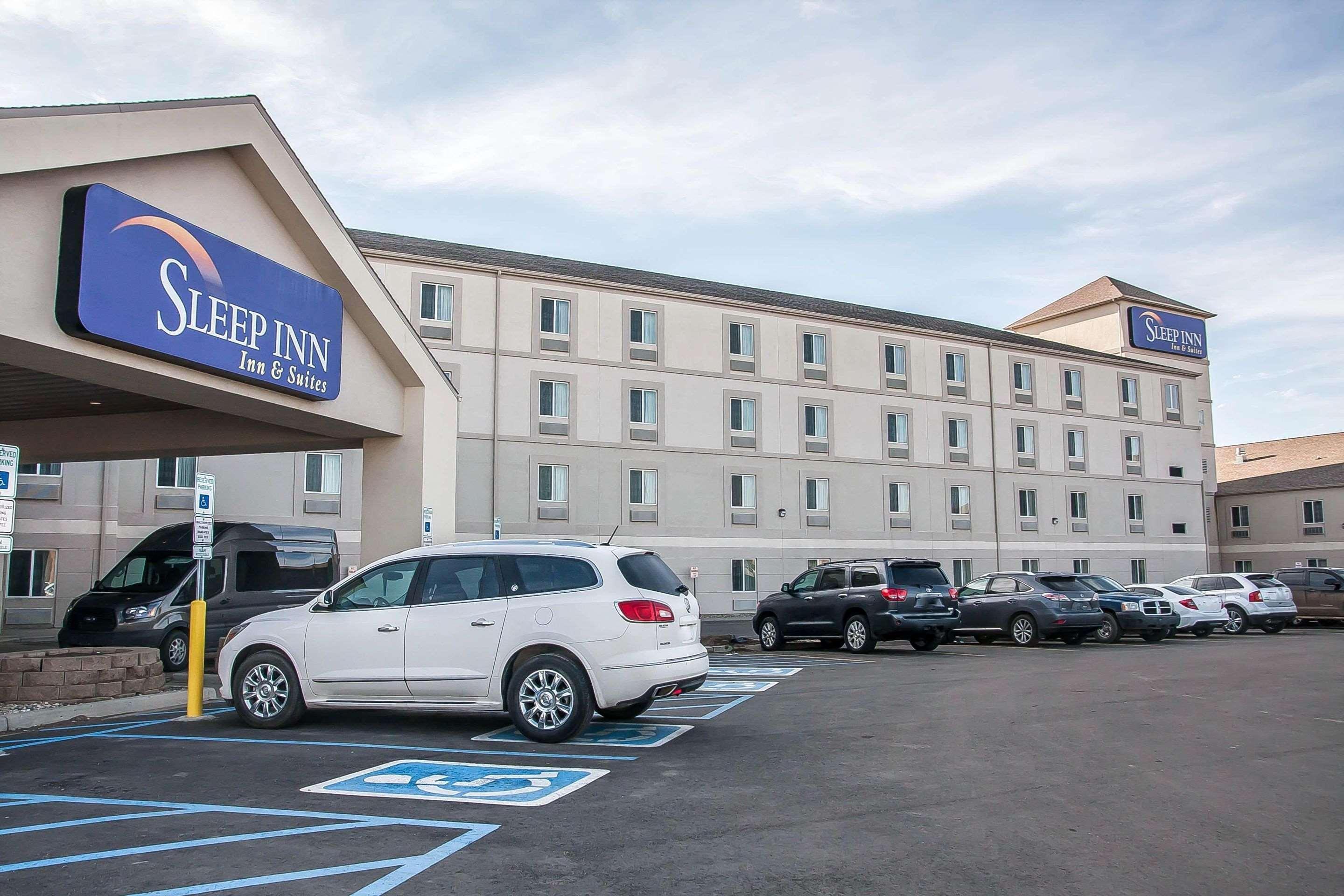Sleep Inn & Suites Conference Center And Water Park Minot Esterno foto