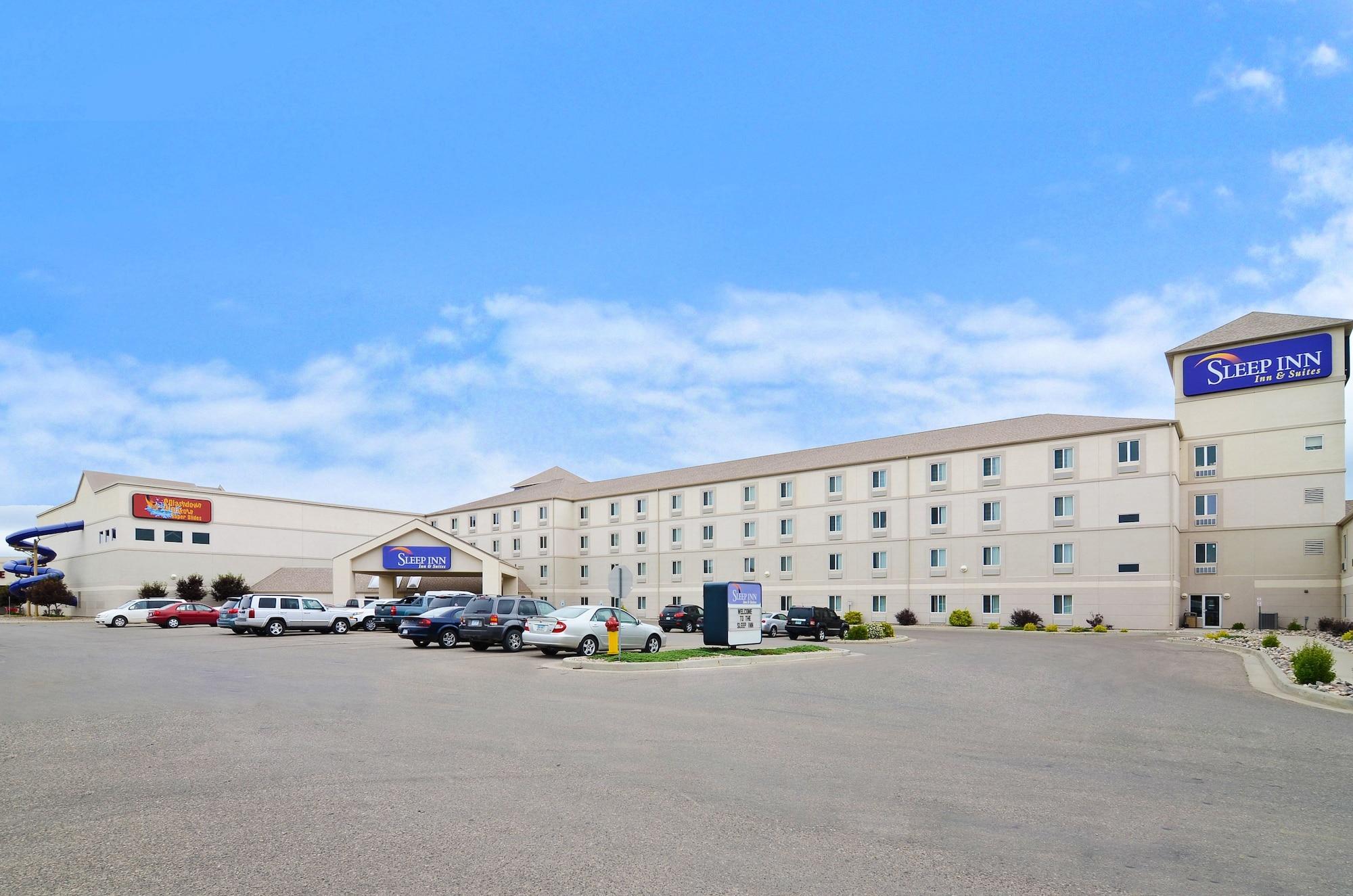 Sleep Inn & Suites Conference Center And Water Park Minot Esterno foto