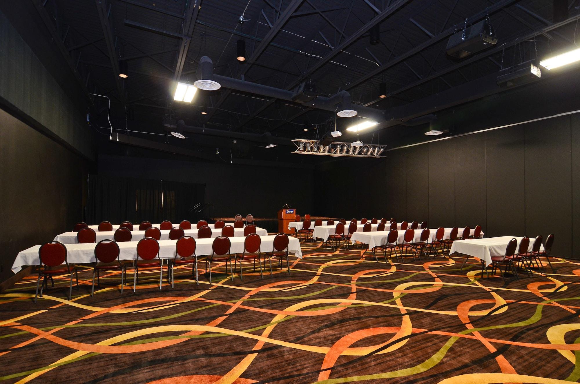 Sleep Inn & Suites Conference Center And Water Park Minot Esterno foto
